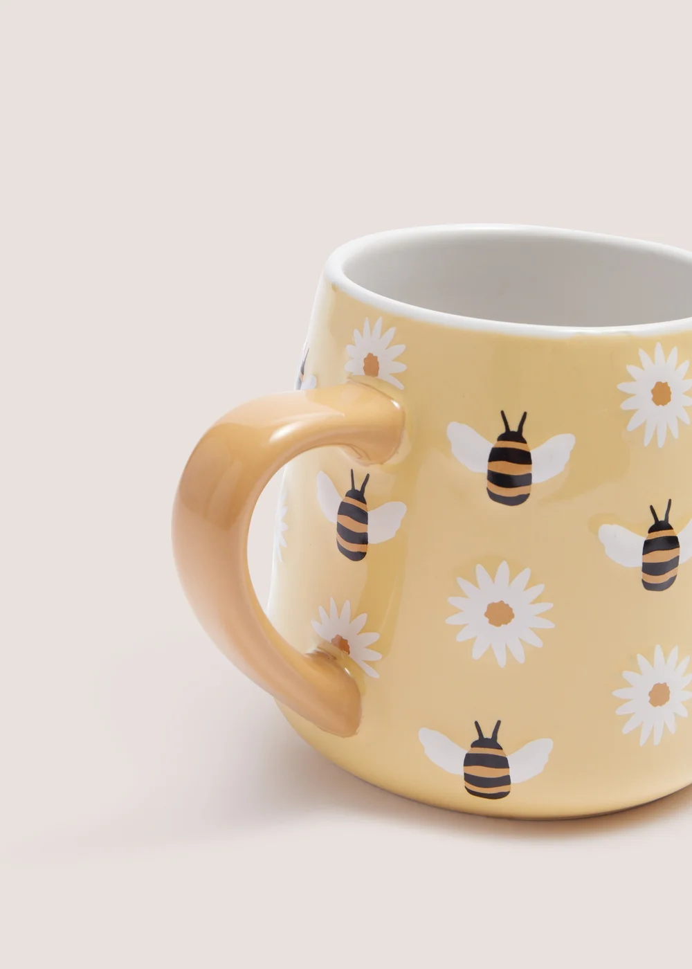 Yellow Bee Daisy Mug Image 2