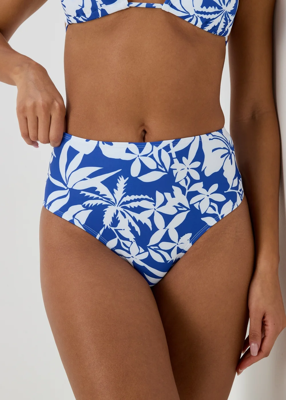 Blue Floral Bikini Bottoms - 6 Image 3