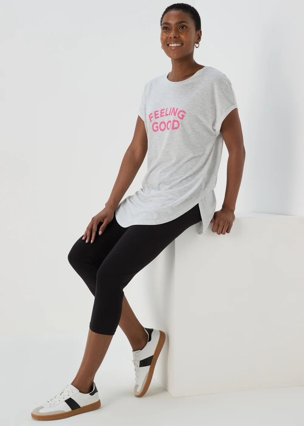 Black Crop Leggings - 8 Image 4
