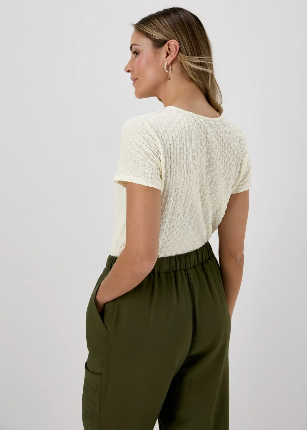 Ivory Textured T-Shirt - 8 Image 2