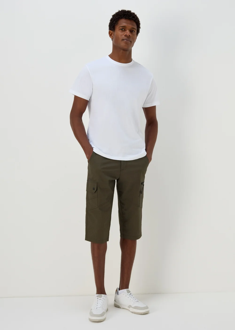 Khaki 3/4 Belted Cargo Shorts - 30 Image 4