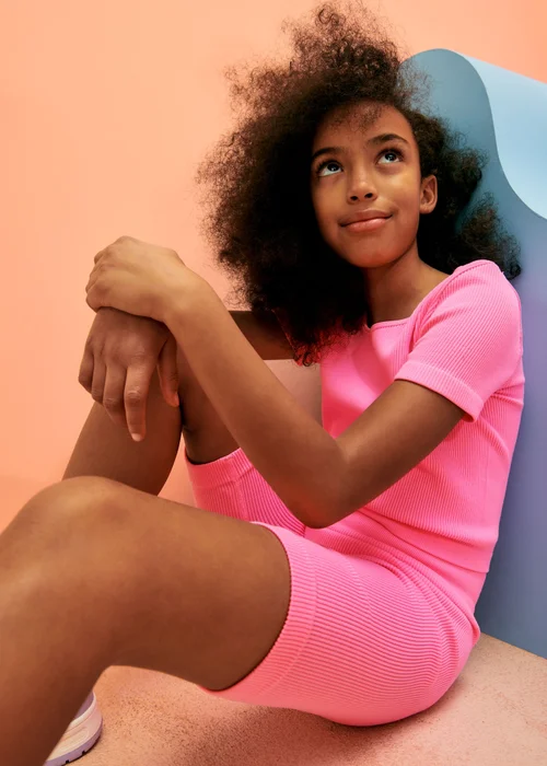 Girls Neon Pink Seamless Top (7-15yrs) - XL Image 3