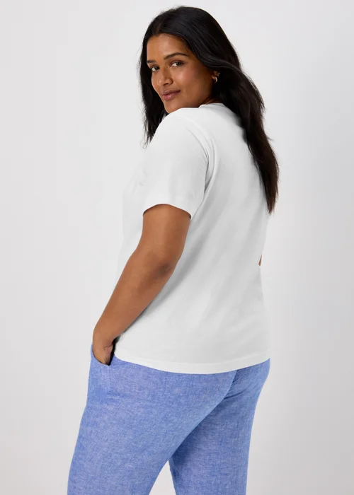 White Modern Plain T-Shirt - 8 Image 4