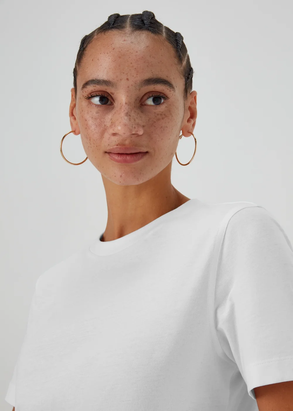 White Modern Plain T-Shirt - 8 Image 5