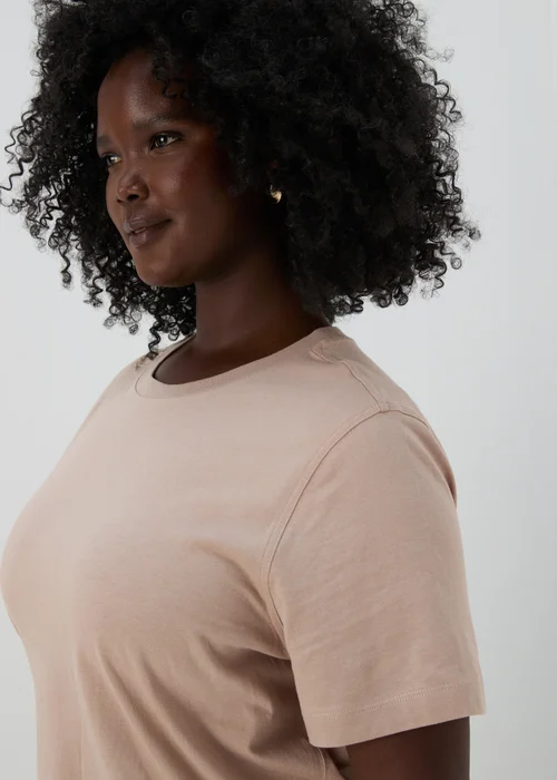 Beige Modern Plain T-Shirt - 8 Image 3
