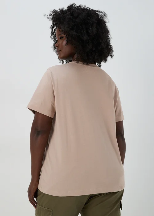 Beige Modern Plain T-Shirt - 8 Image 2