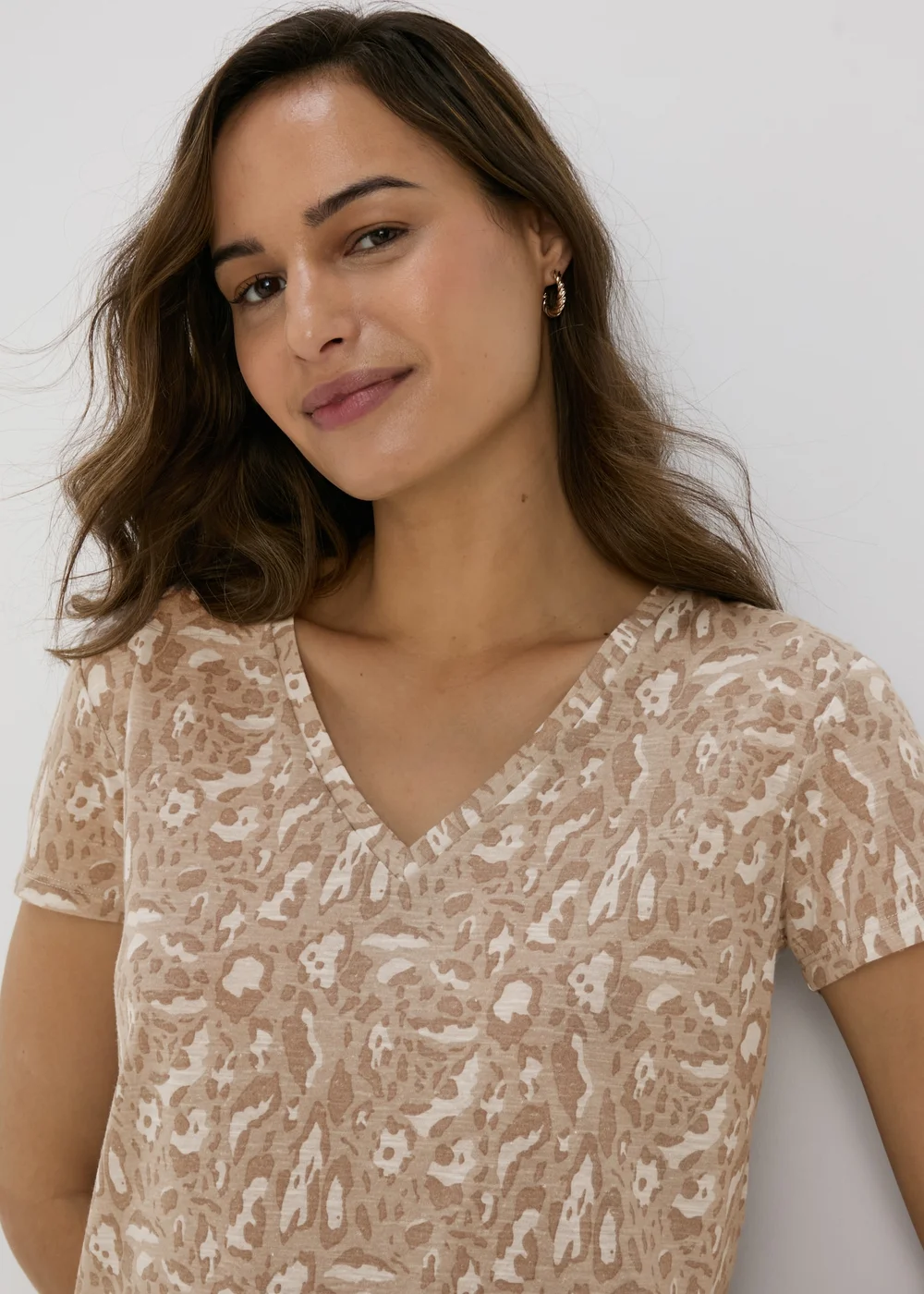 Beige Animal Print T-Shirt - 8 Image 3