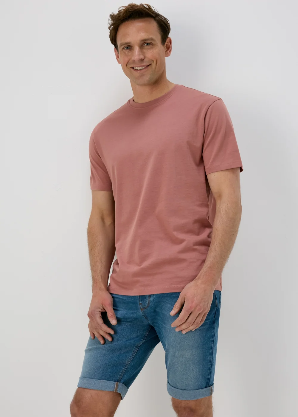Mid Wash Stretch Denim Shorts - 30 Image 4