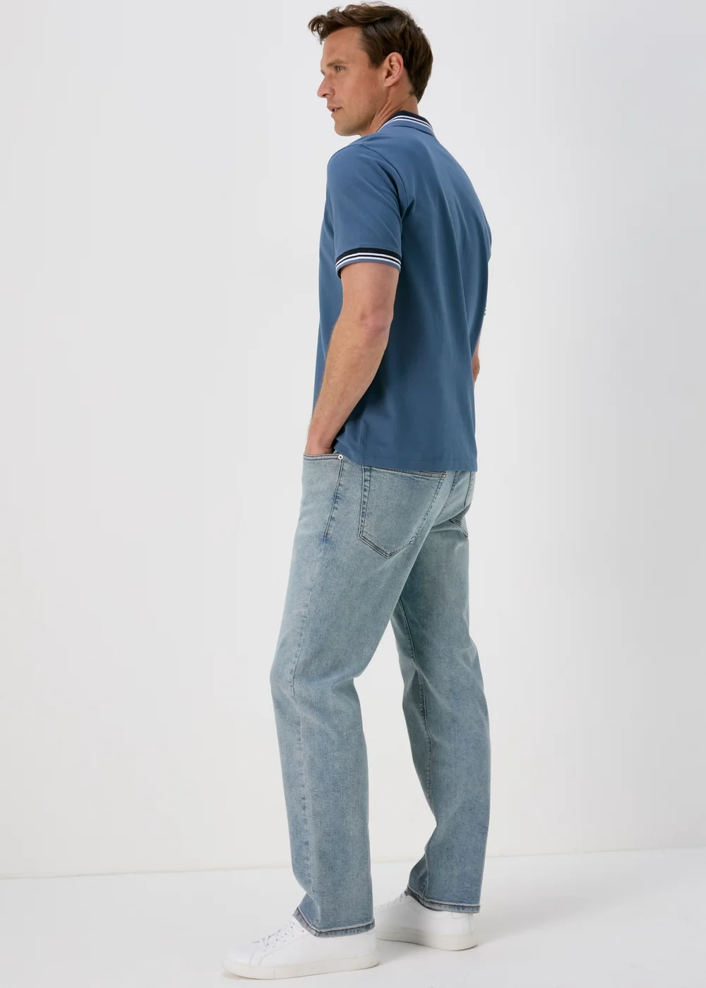 Blue Light Wash Straight Fit Jeans - 30 R Image 2
