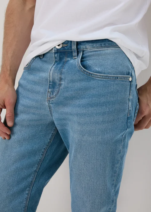 Mid Blue Tapered Jeans - 30 R Image 3