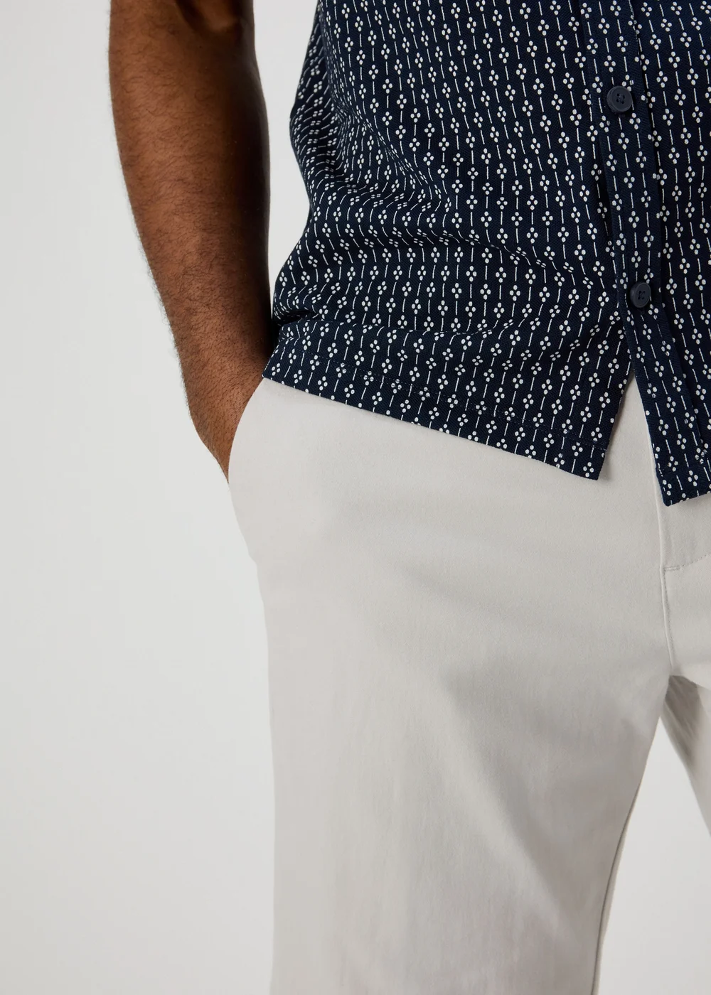 Bone Straight Fit Chino Shorts - 30 Image 3