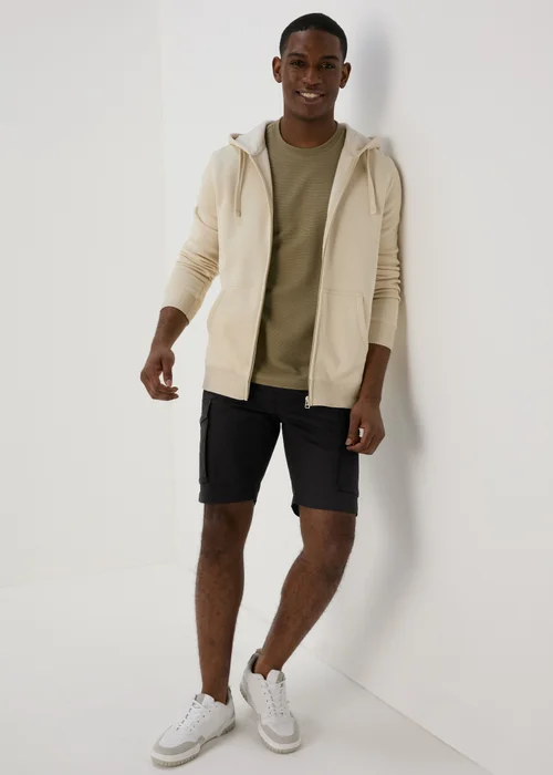 Black Cargo Shorts - 30 Image 4