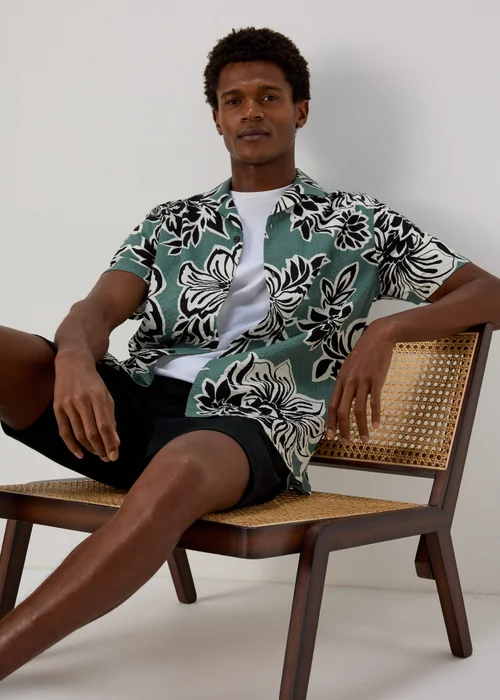 Black Slim Fit Chino Shorts - 30 Image 4
