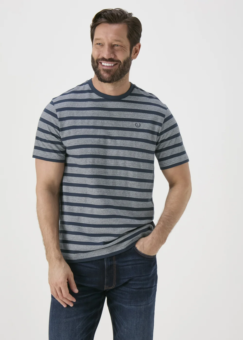 Lincoln Navy Design T-Shirt - Small Image 3