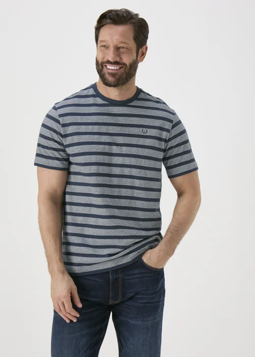 Lincoln Navy Design T-Shirt - Small Image 3