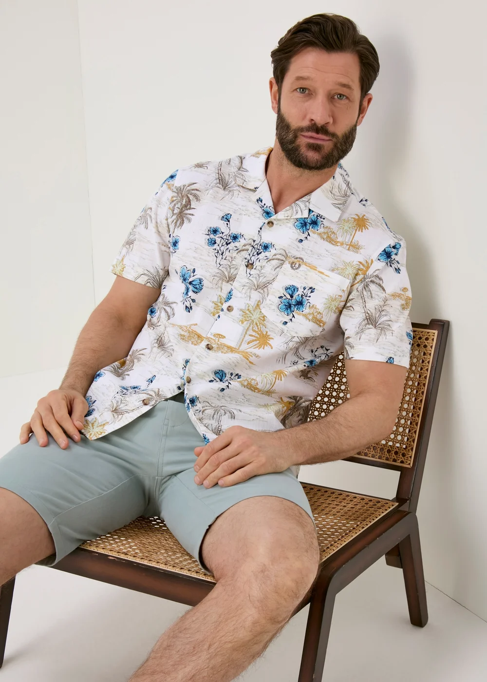 Lincoln Ecru Island Print Shirt - S Image 1