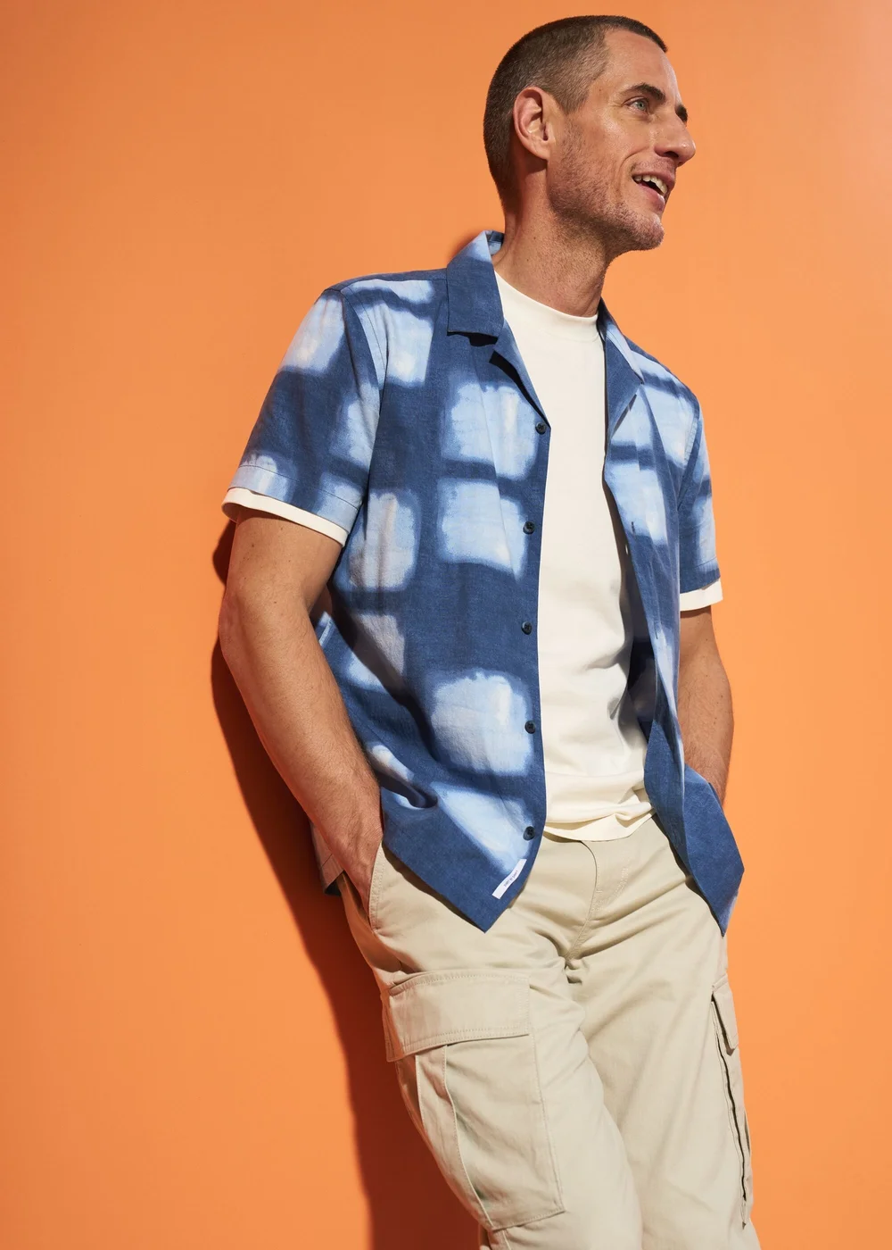 Blue Vivid Print Short Sleeve Shirt - Small Image 6