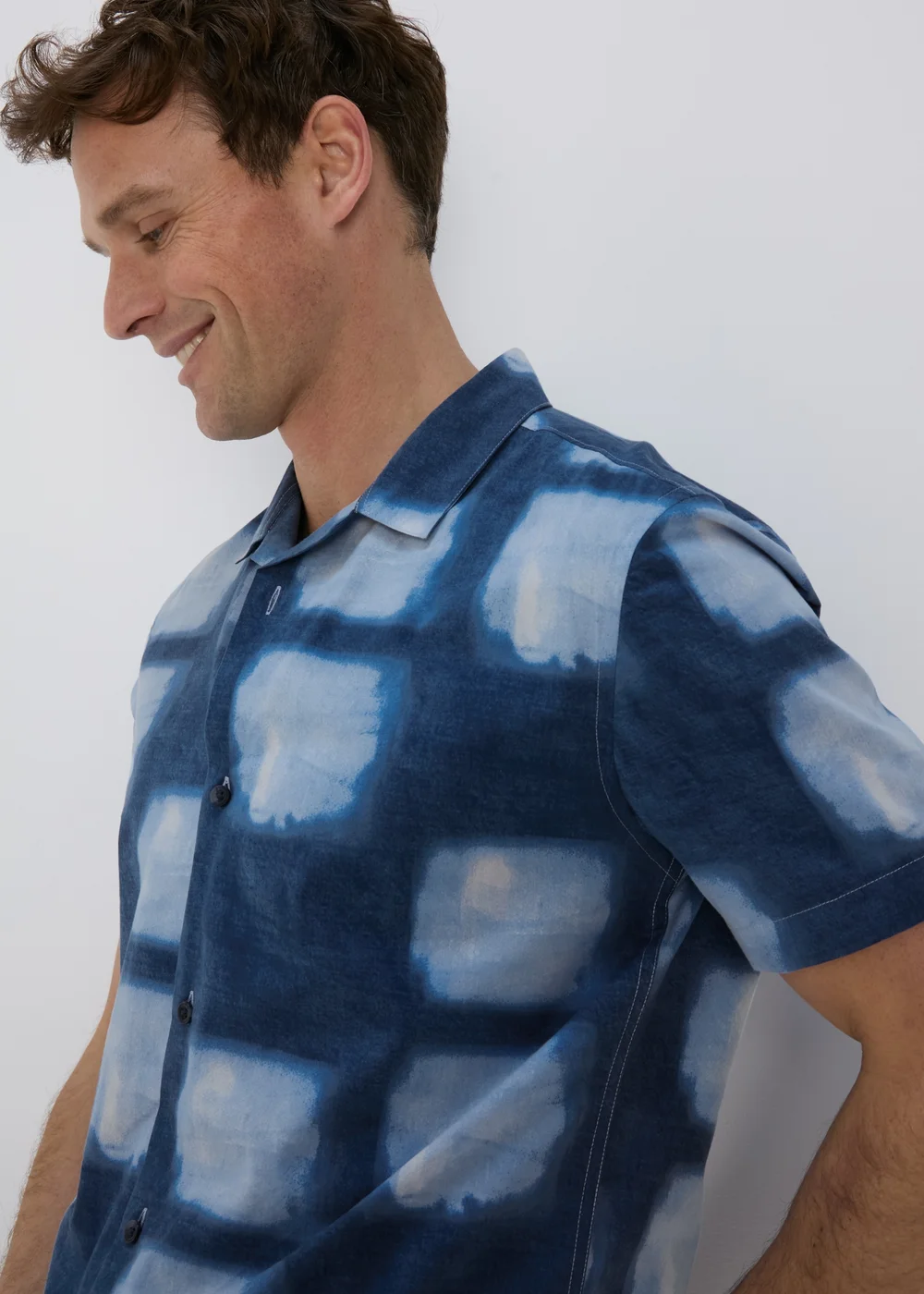 Blue Vivid Print Short Sleeve Shirt - Small Image 3