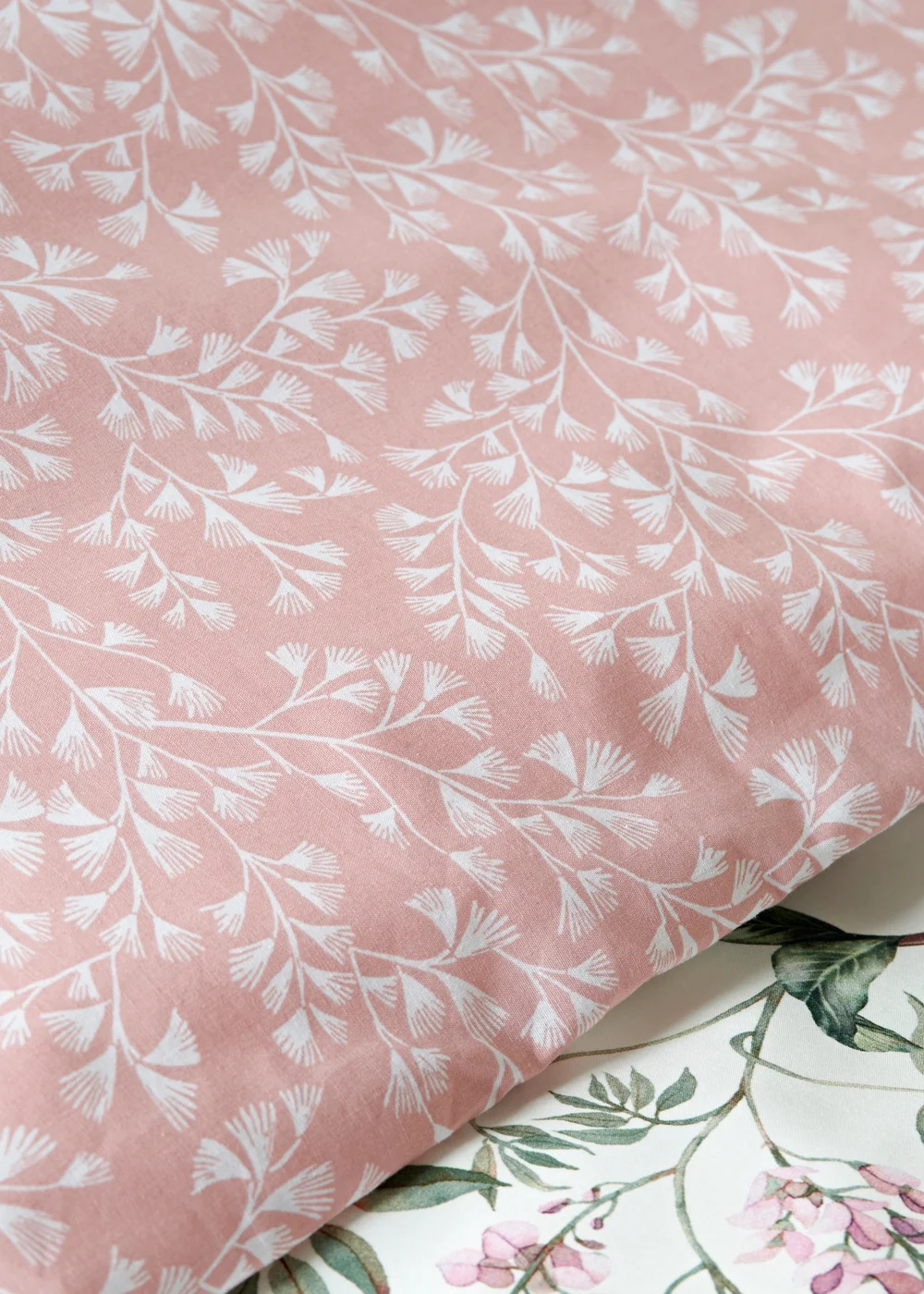 Pink Oriental Floral Duvet Set - King Image 3