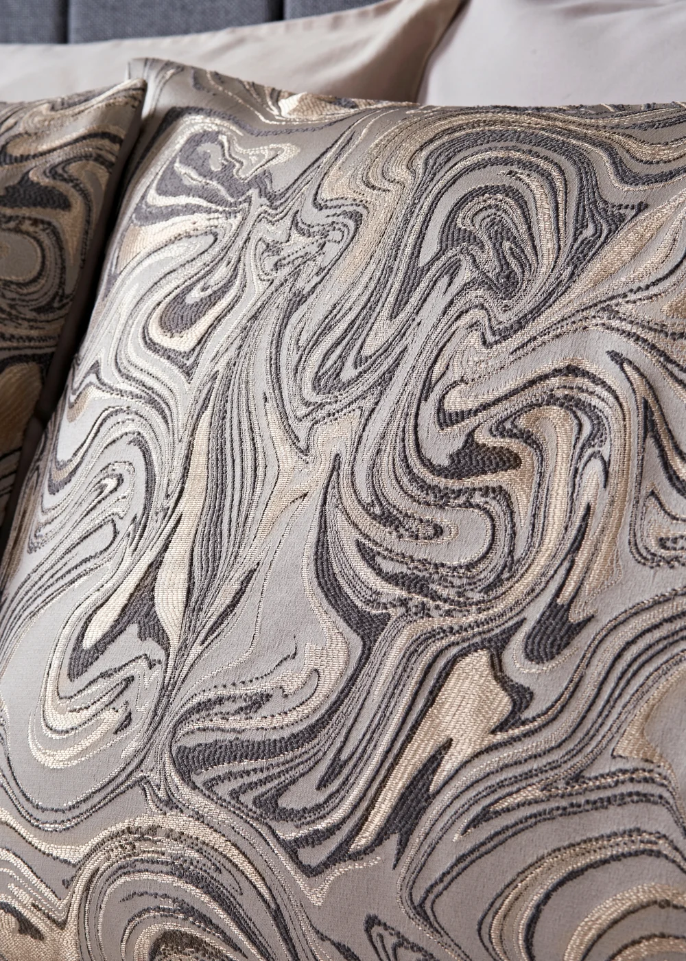 Natural Marble Print Jacquard Duvet Set - Double Image 2