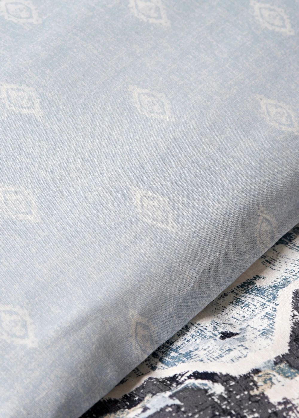Grey Seersucker Duvet Set - King Image 3