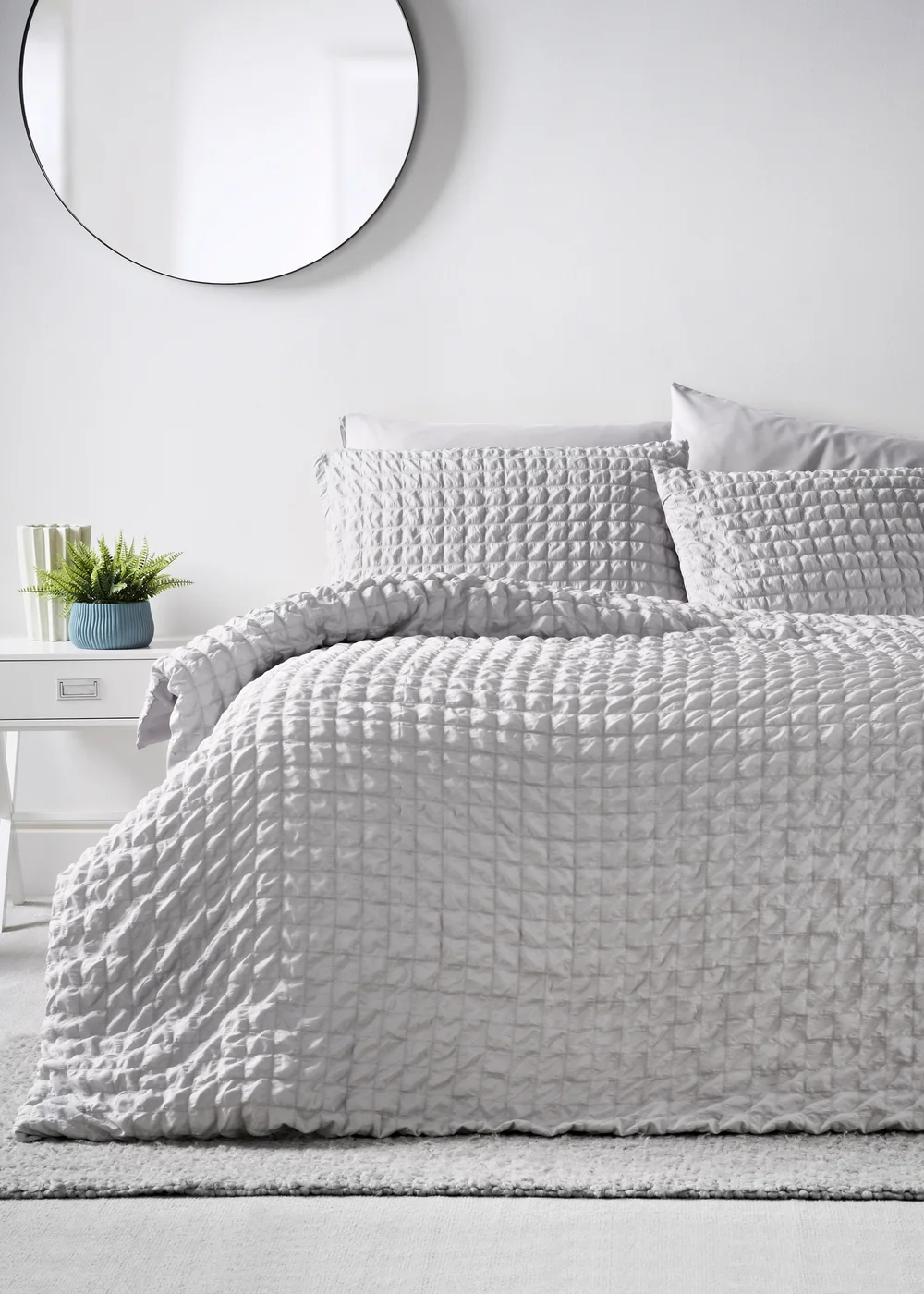 Grey Seersucker Duvet Set - King Image 1