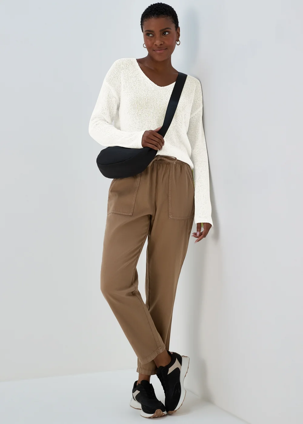 Ivory Sparkle V Neck Jumper - XS Image 4