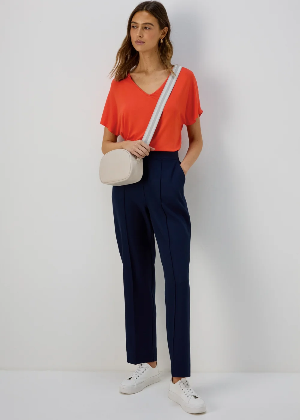 Et Vous Red V Neck T-Shirt - 8 Image 4