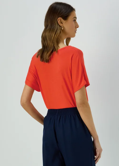 Et Vous Red V Neck T-Shirt - 8 Image 2
