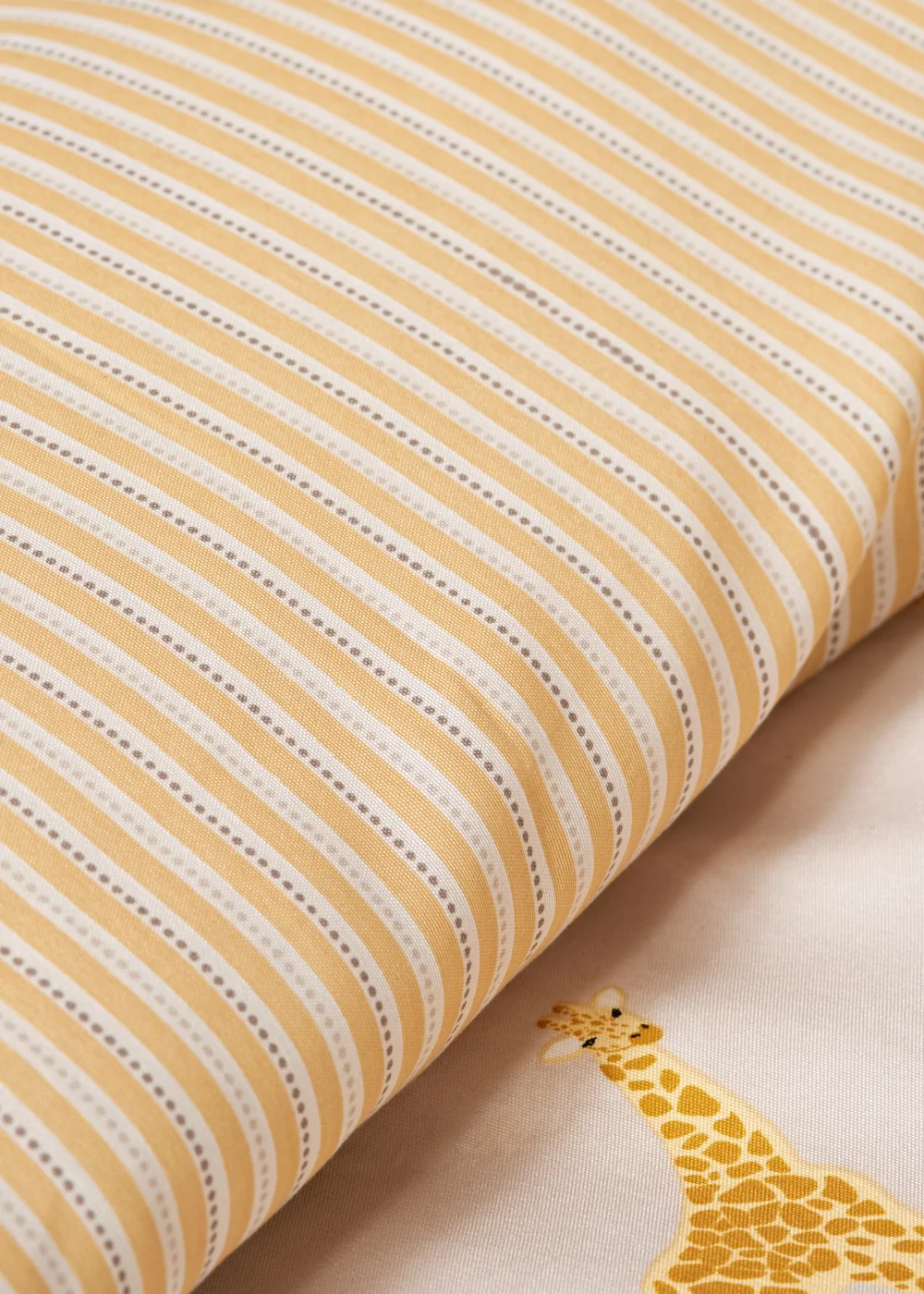 Natural Giraffe Duvet Covers - Single Image 3
