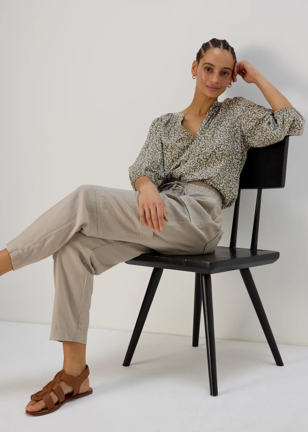 Ditsy Print Popover - 8 Image 1