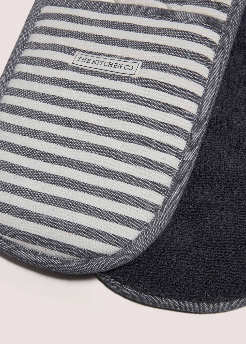 Grey Kitchen Co Stripy Oven Gloves Image 2