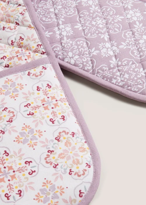 Pink Patterned Oven Mitts (19x90cm) Image 2