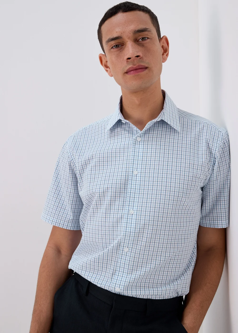 Taylor & Wright White Blue Check Shirt - Small Image 1