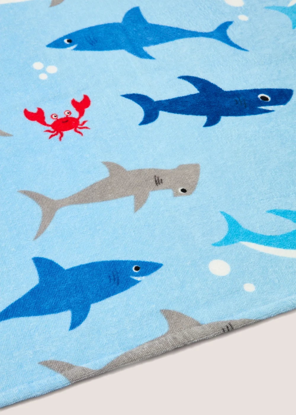 Blue Shark Print Cotton Beach Towel (140cm x 70cm) Image 2