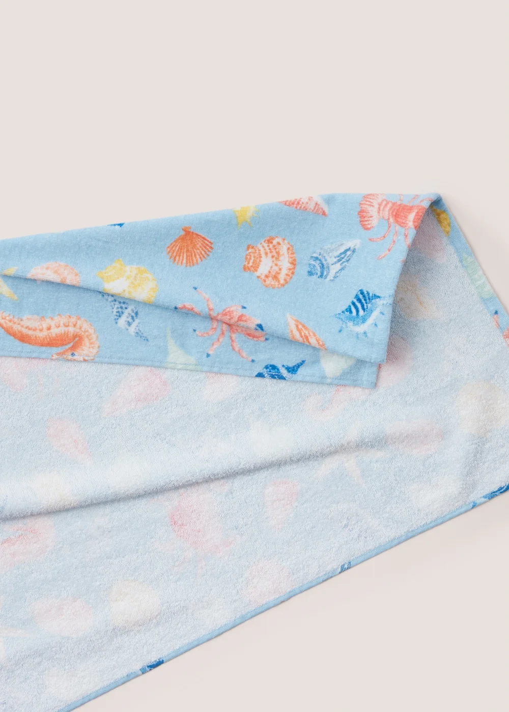 Sea Life Print Beach Towel (70cm x140cm) Image 2