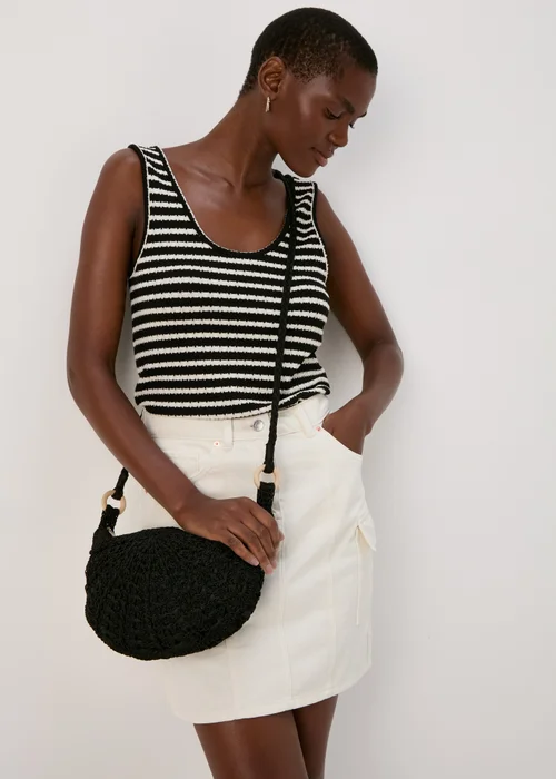 Black Cross Body Crochet Bag - One Size Image 1