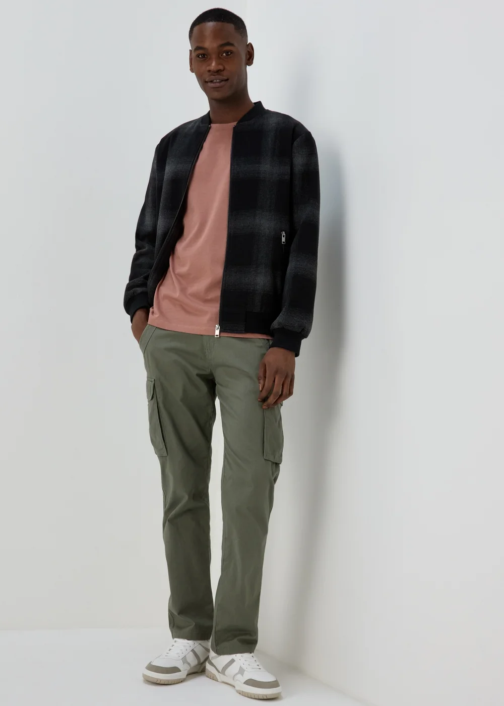 Rose Burlwood Essential Crew Neck T-Shirt - S Image 4