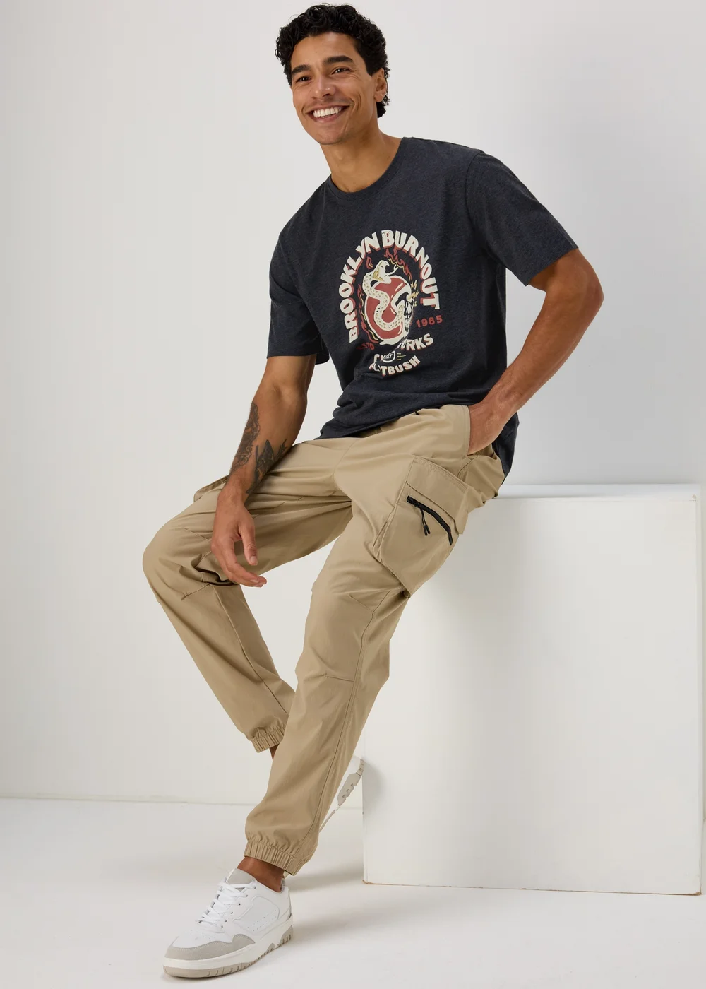 Navy Brooklyn Burnout T-Shirt - S Image 4
