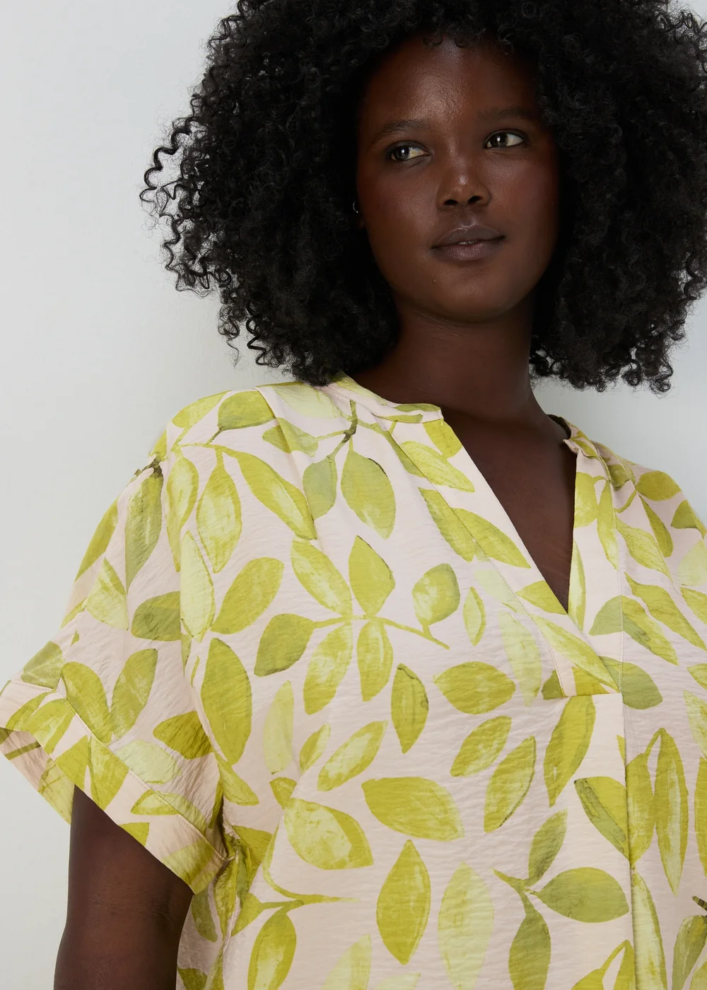 Et Vous Lime Leaf Print Airflow Blouse Top - 8 Image 3