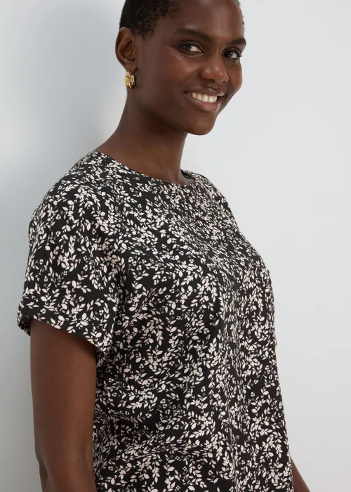 Black Leaf Print Top - Size 8 Image 3