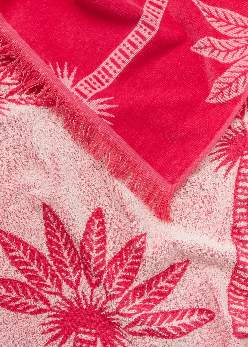 Pink Palm Print Jacquard Beach Towel (80cm x 160cm) Image 2