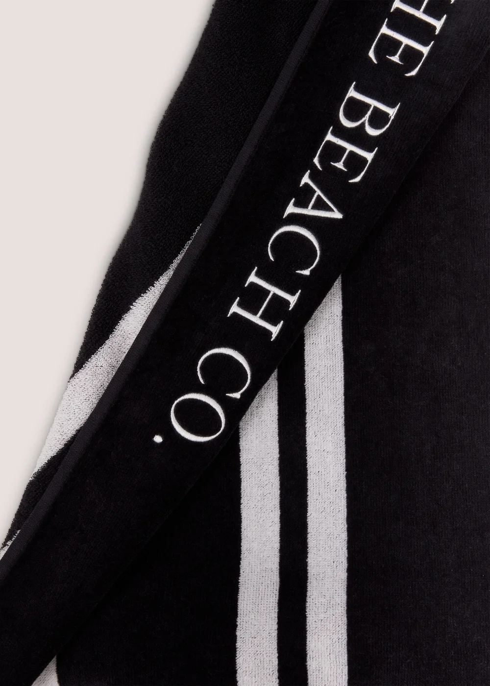 The Beach CO Black Beach Towel (80cm x 160cm) Image 2