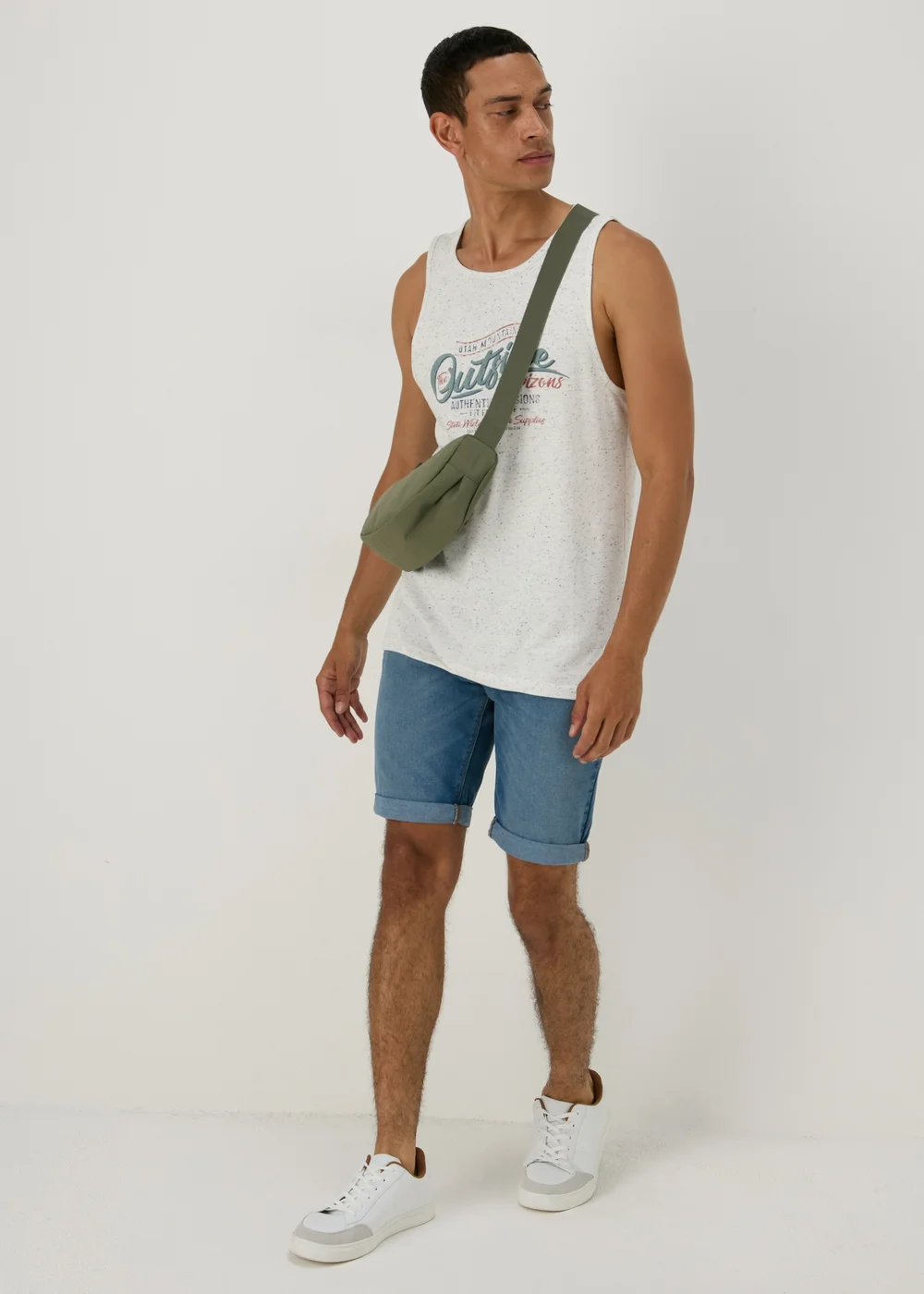 Ecru Outside Horizons Vest - S Image 4