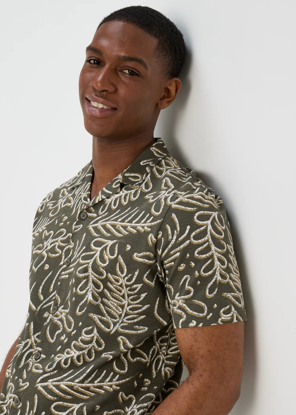 Khaki Leaf Print Jersey Shirt - Small Image 3