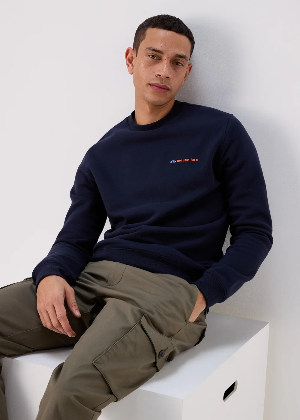 Navy Embroidered Sweatshirt - S Image 1