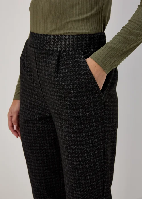 Black Textured Trousers - 8 Image 3