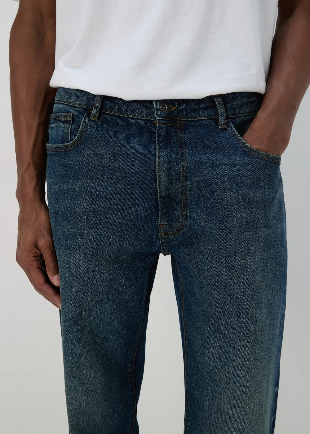 Dark Wash Relaxed Fit Denim Jeans - 32 R Image 3