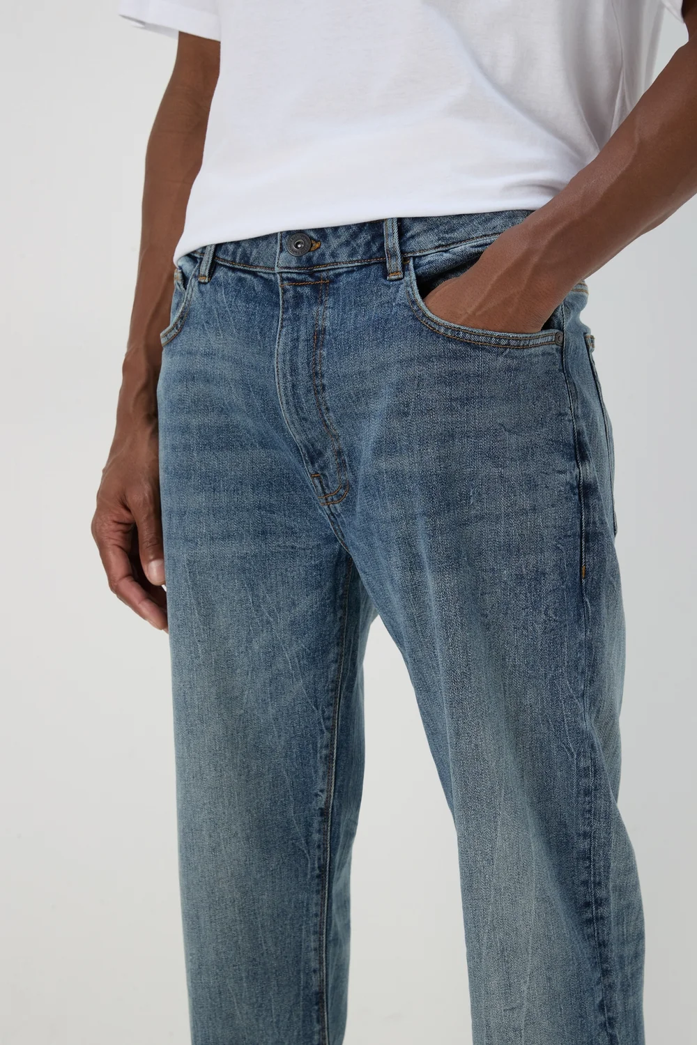 Mid Wash Relaxed Fit Denim Jeans - 32 R Image 3