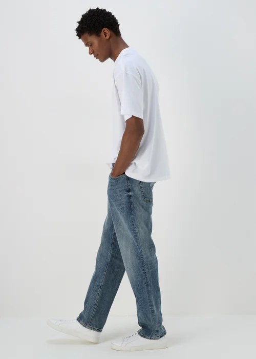 Mid Wash Relaxed Fit Denim Jeans - 32 R Image 1